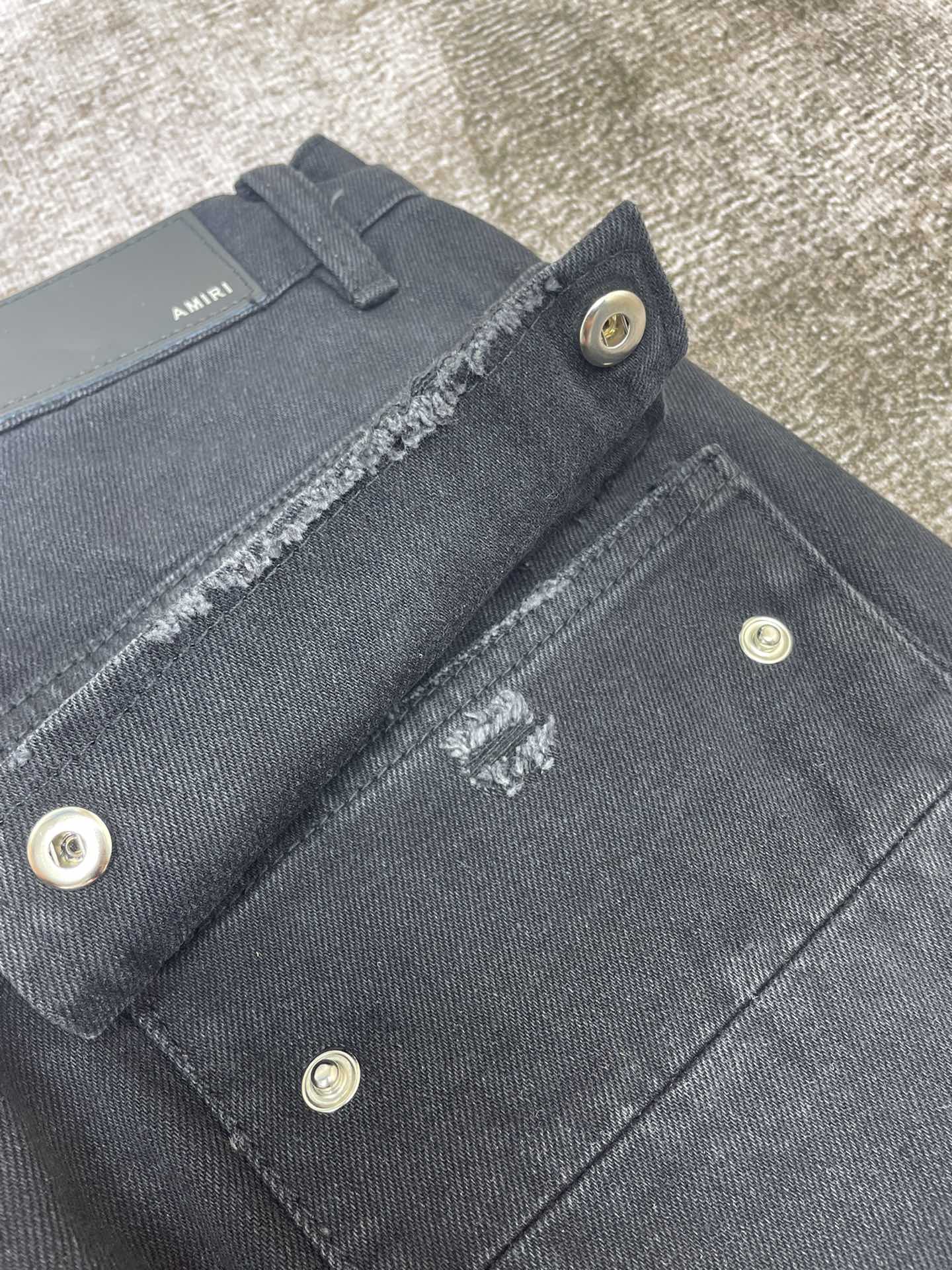 AMIRI JEANS