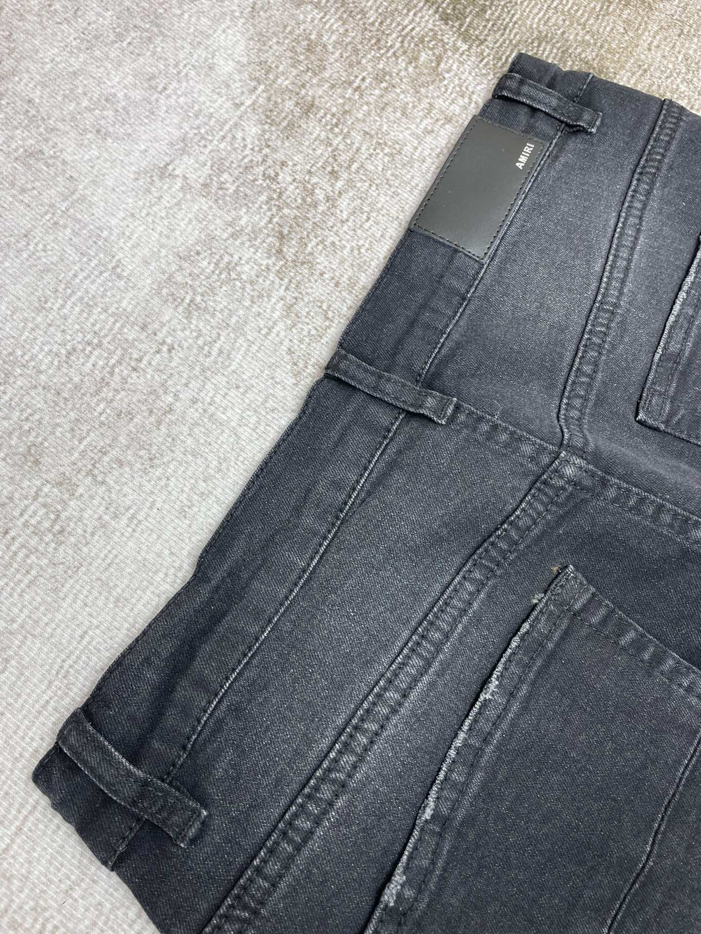 AMIRI JEANS