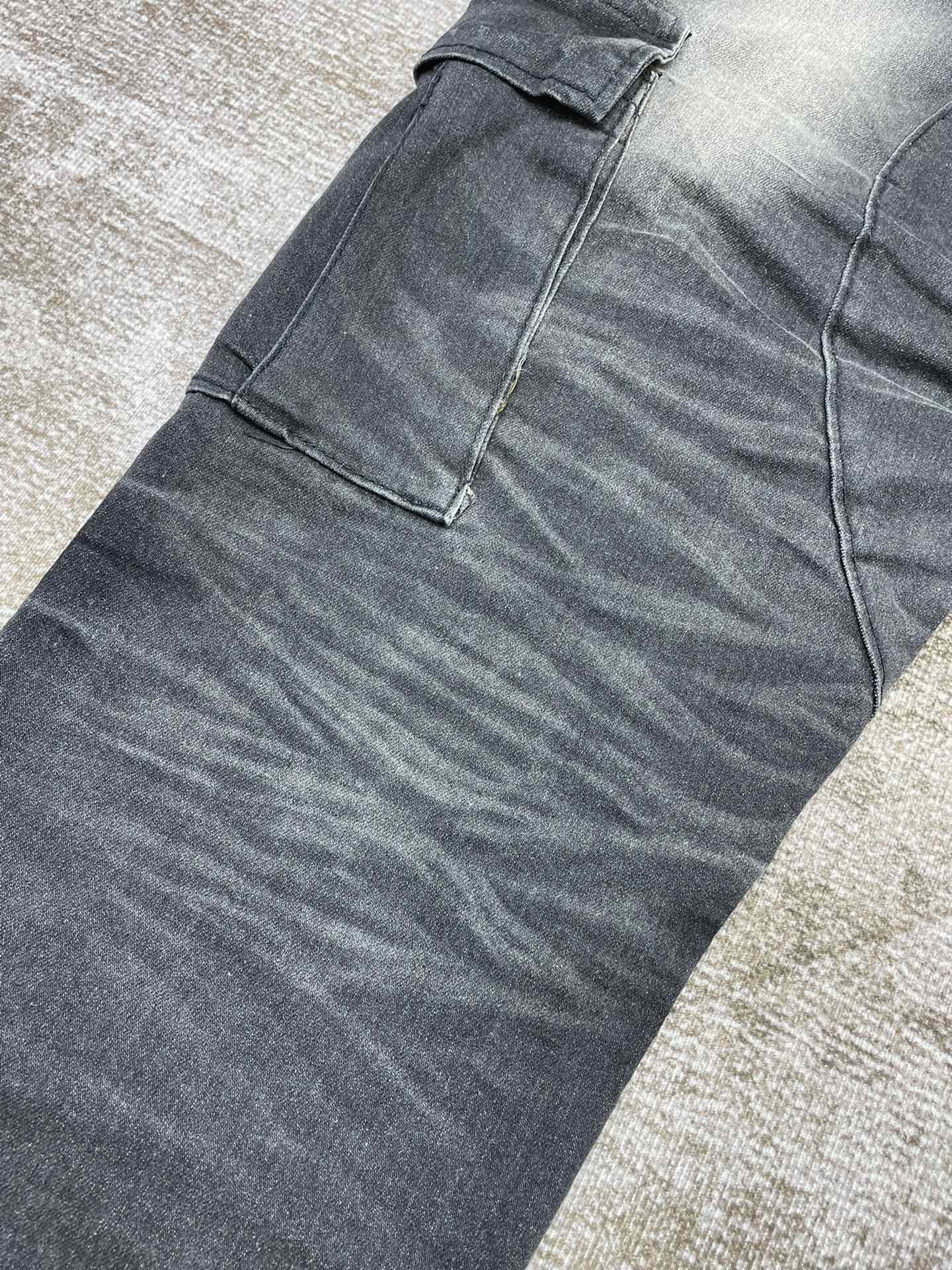 AMIRI JEANS