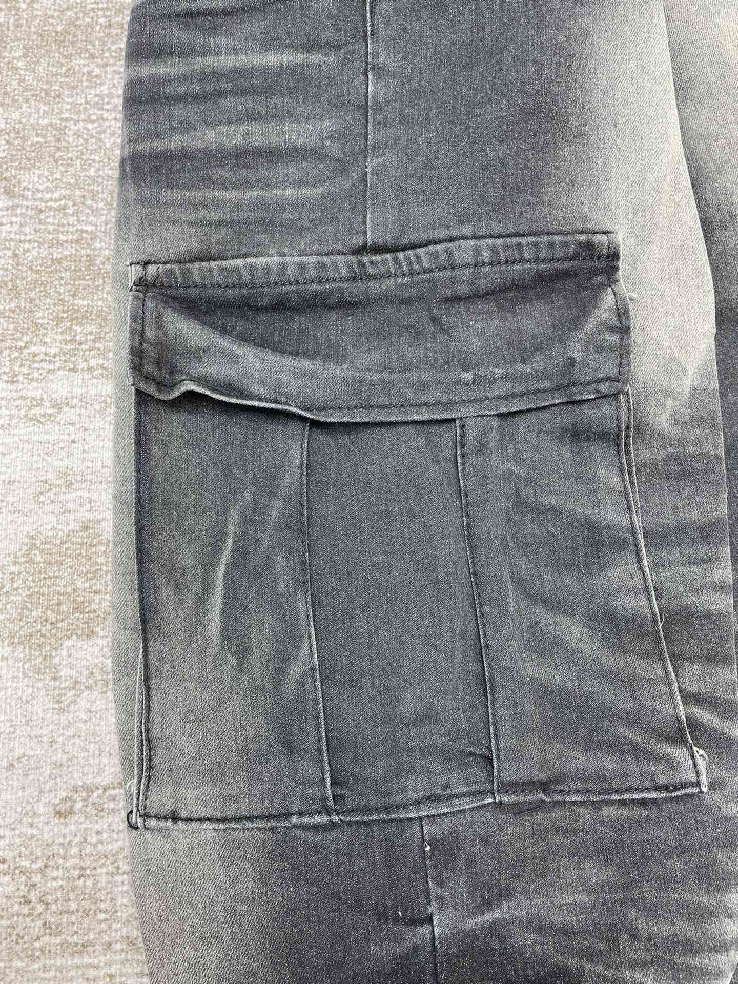 AMIRI JEANS