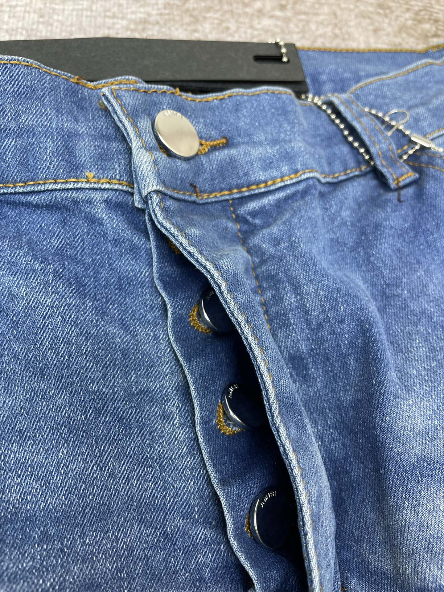 AMIRI JEANS