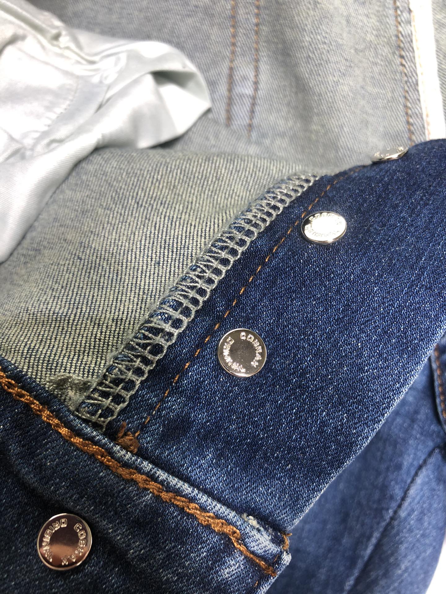 AMIRI JEANS