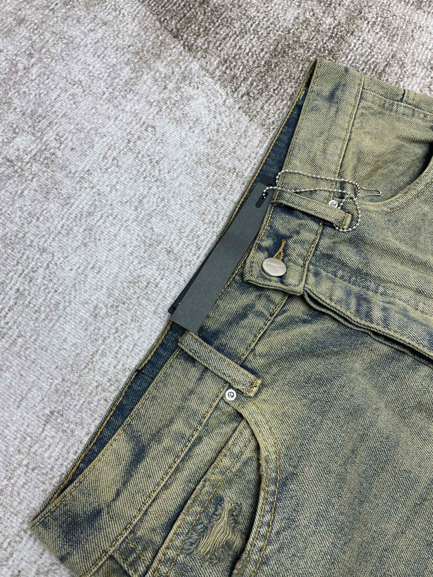 AMIRI JEANS