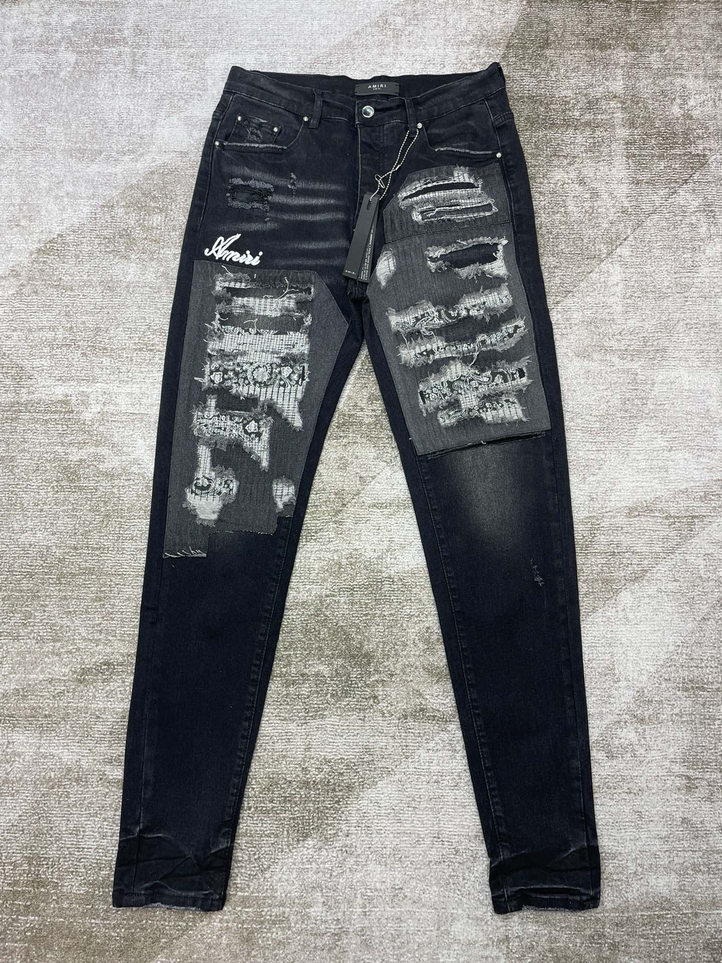 AMIRI JEANS