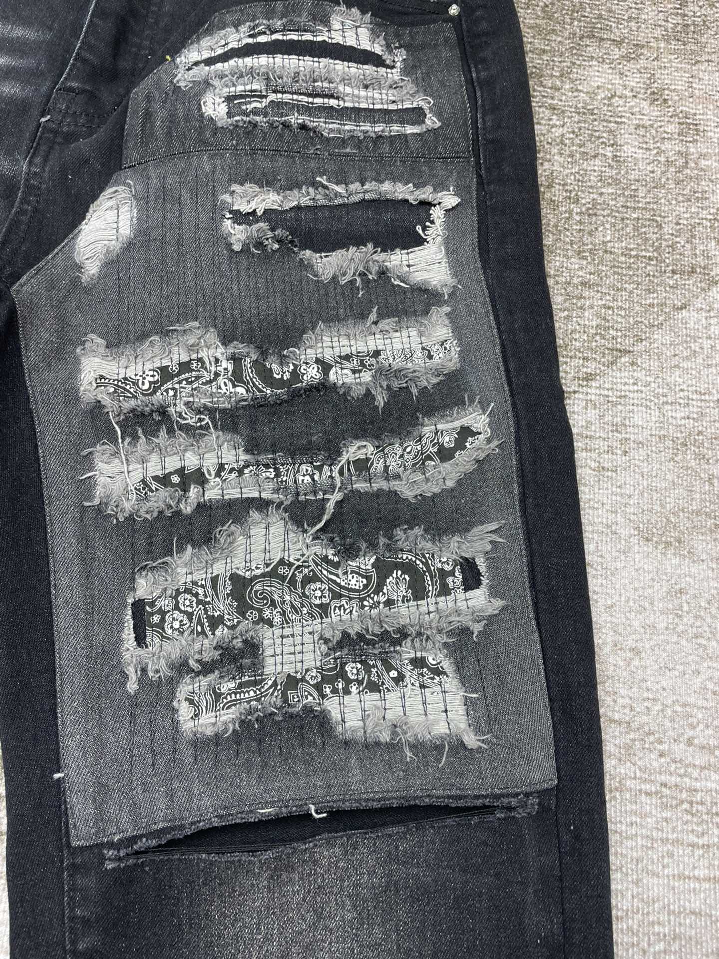 AMIRI JEANS