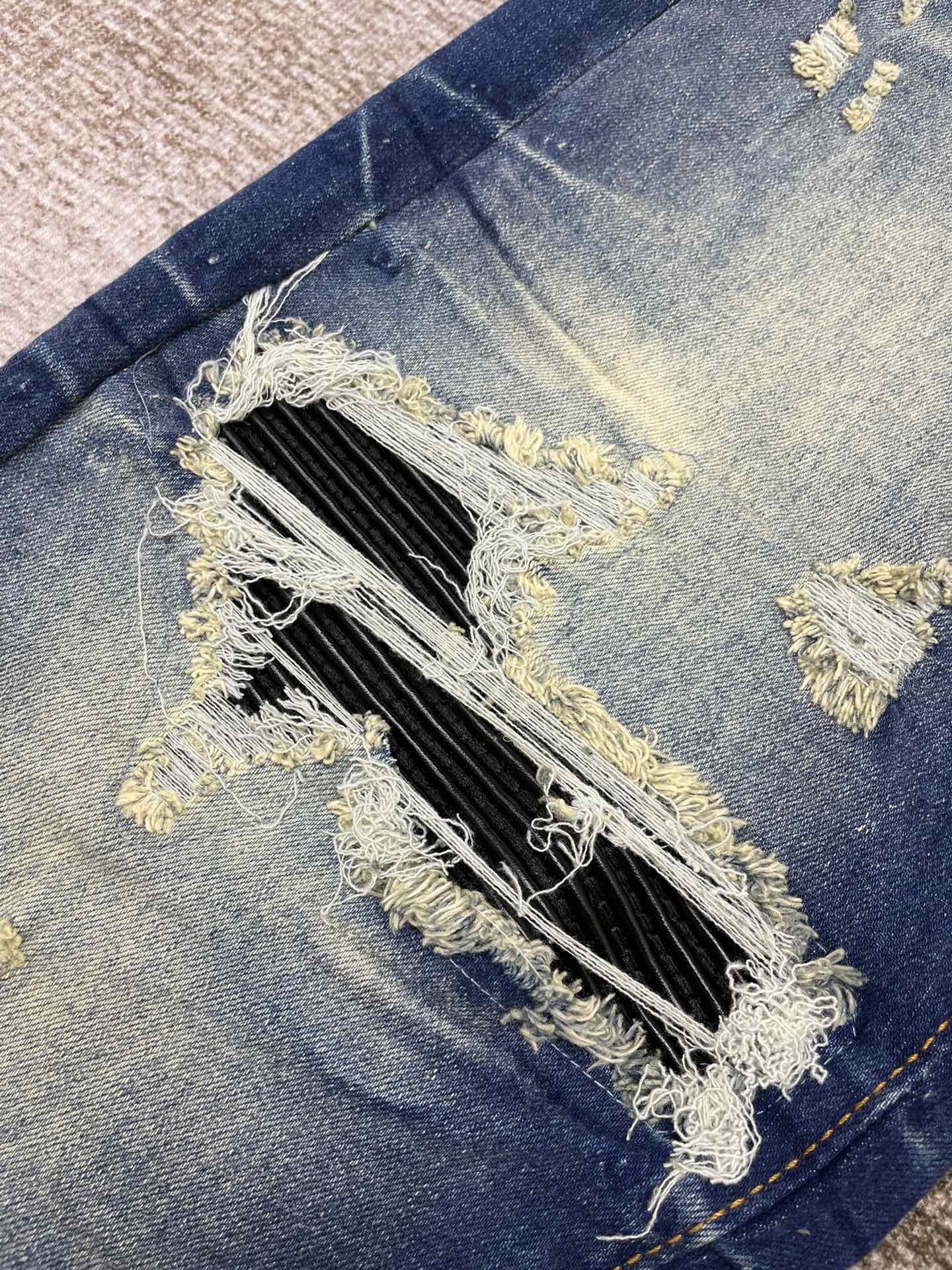 AMIRI JEANS