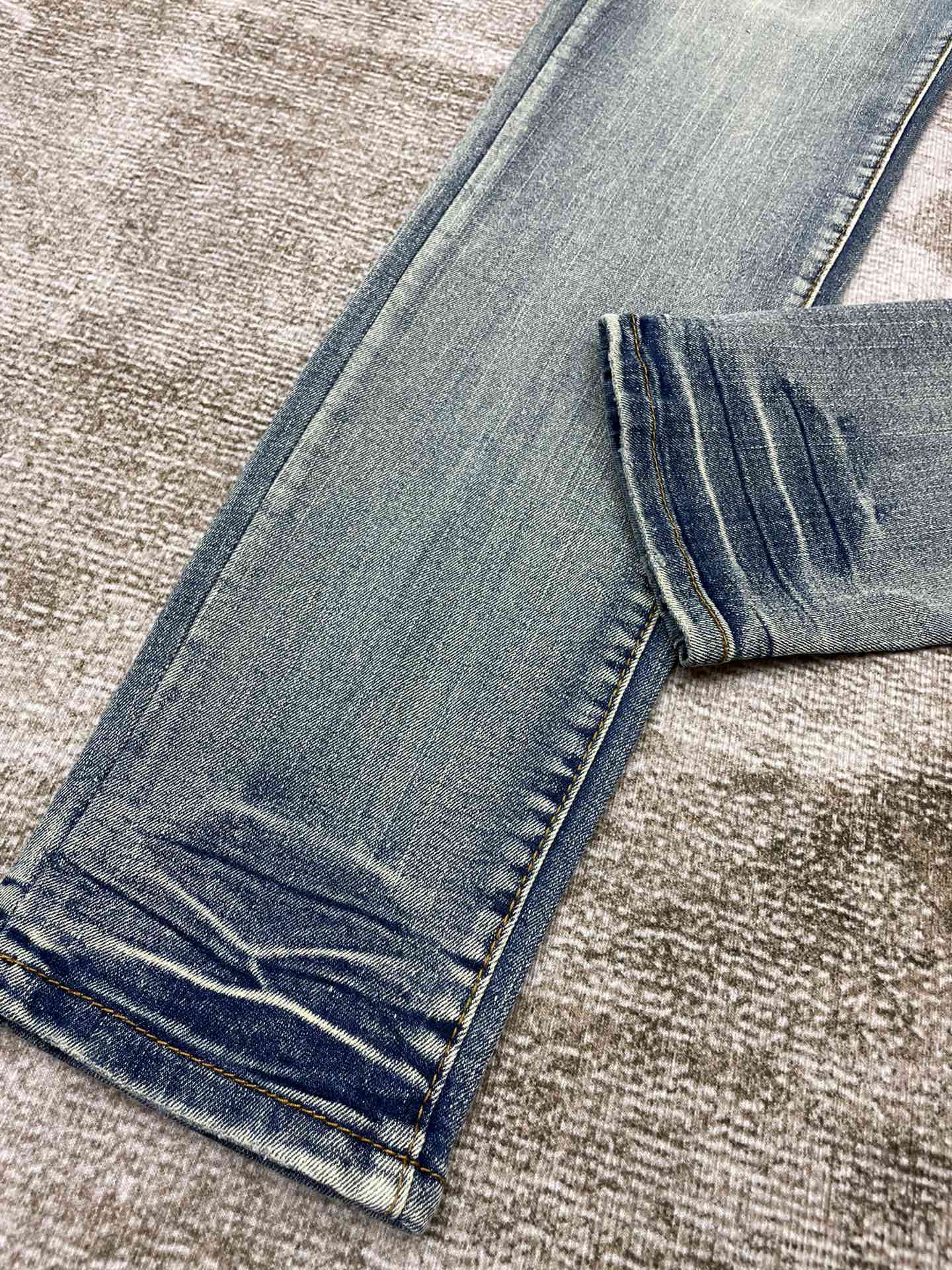 AMIRI JEANS