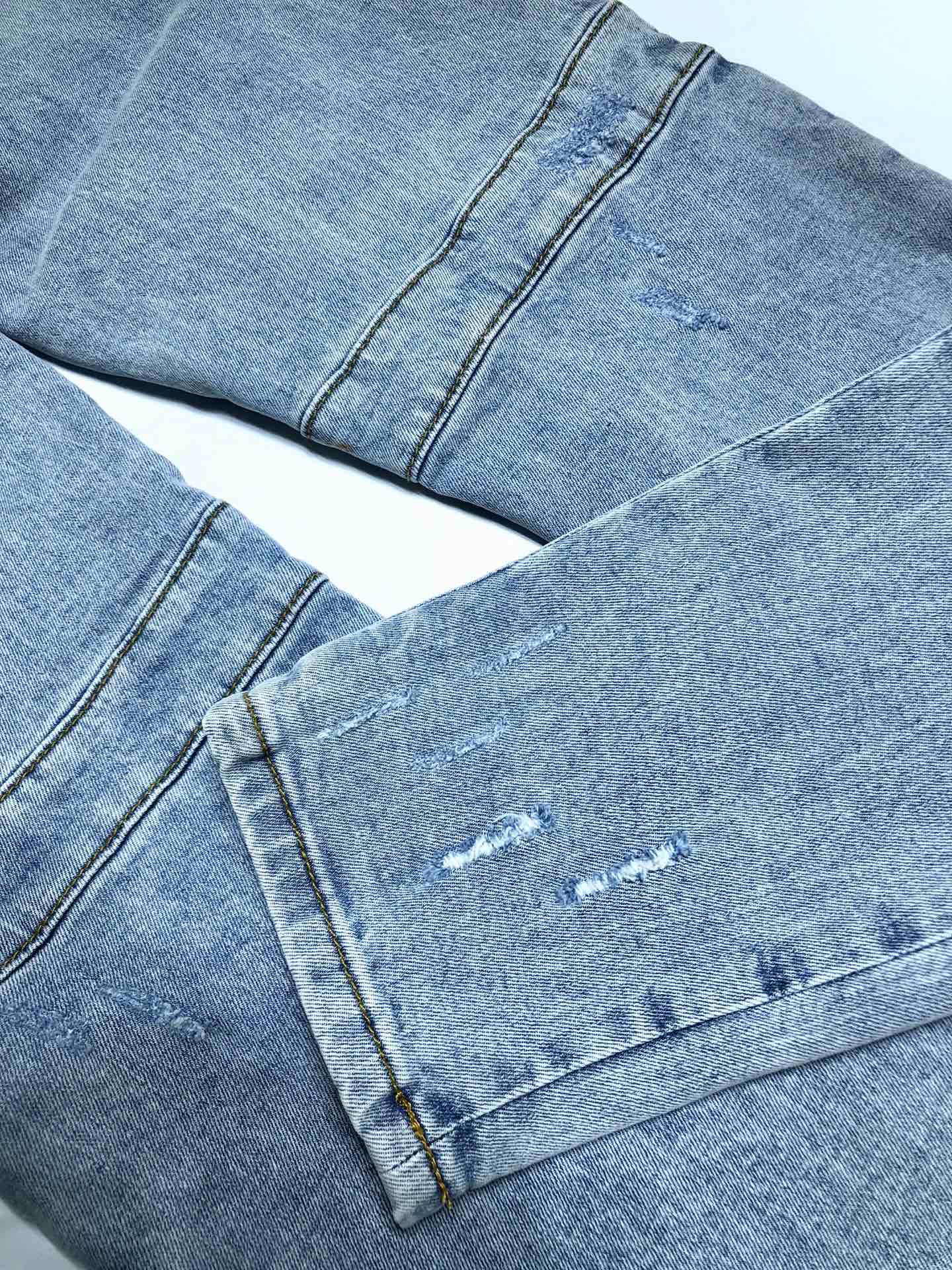 AMIRI JEANS