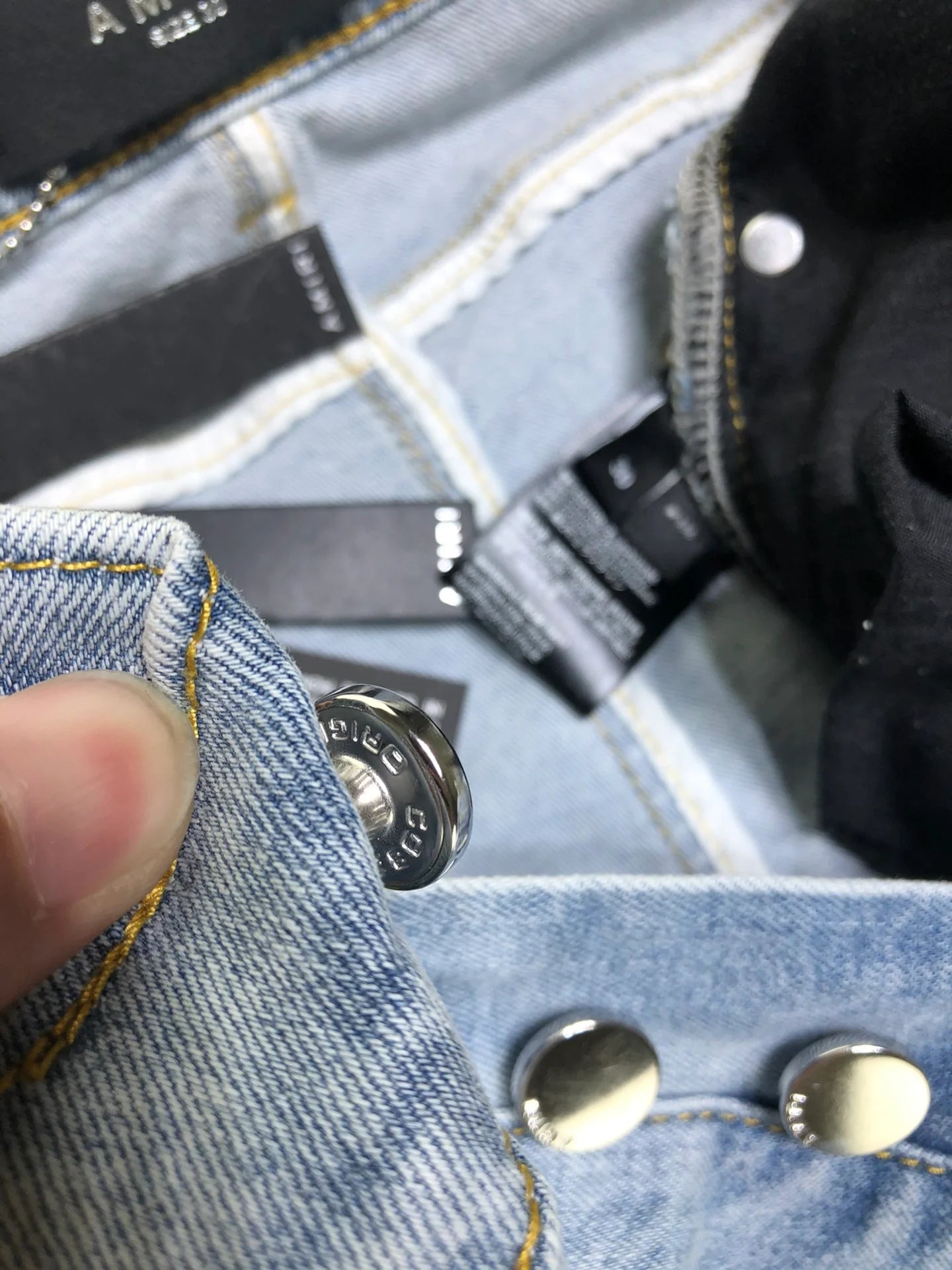AMIRI JEANS