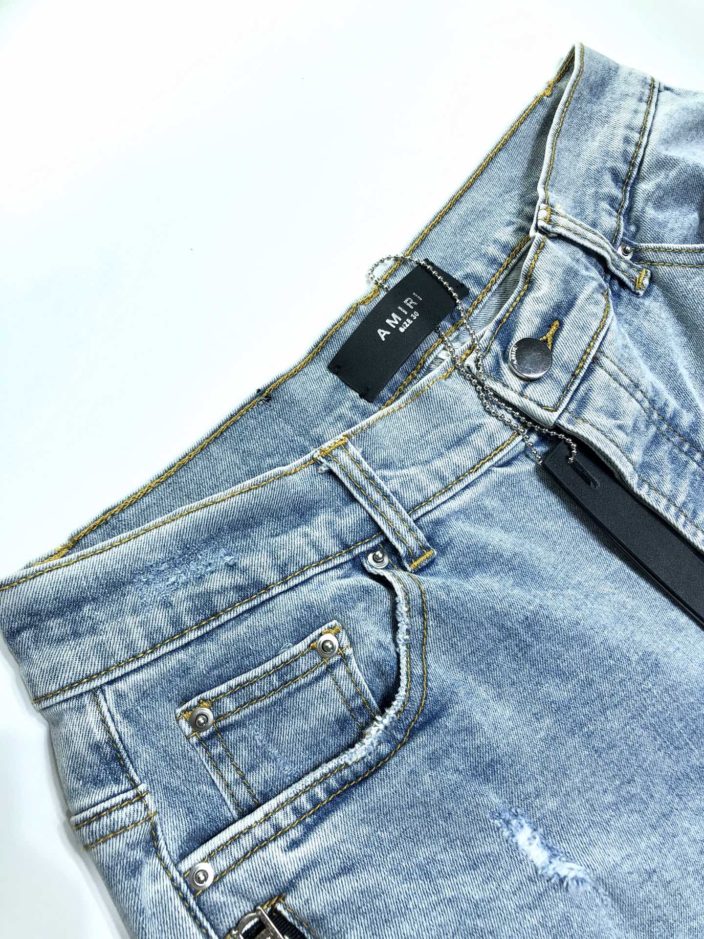 AMIRI JEANS