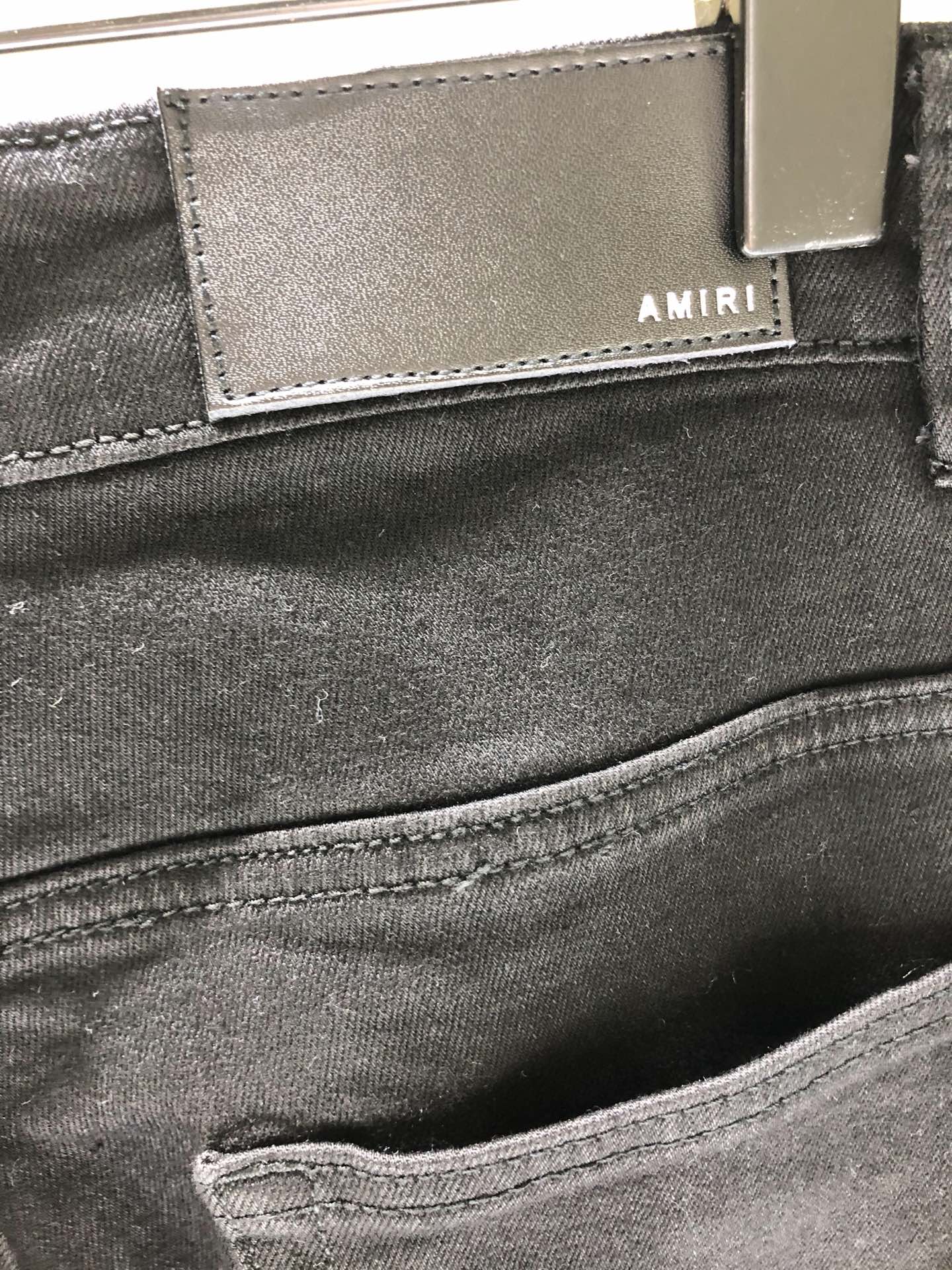 AMIRI JEANS