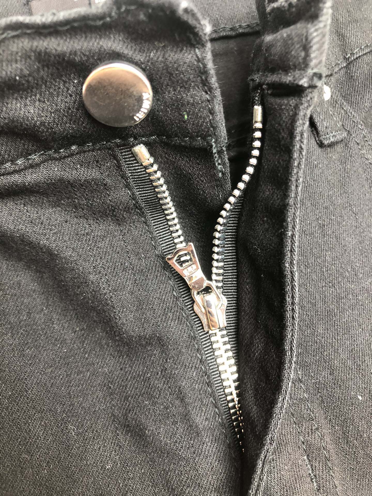 AMIRI JEANS