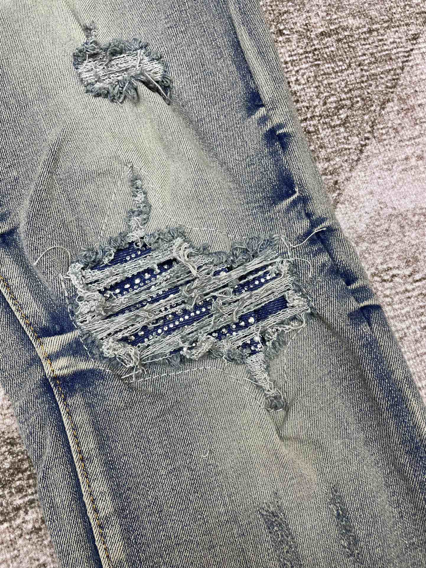 AMIRI JEANS