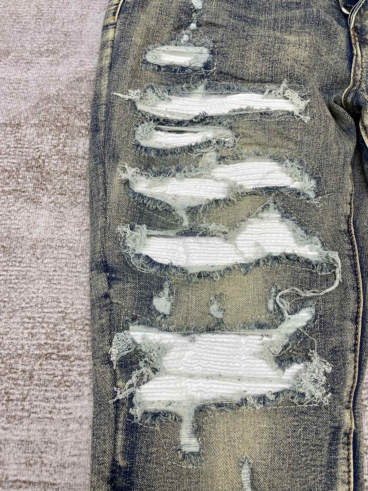 AMIRI JEANS