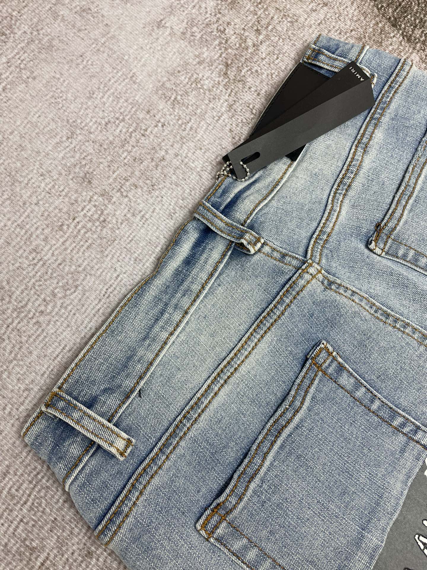 AMIRI JEANS