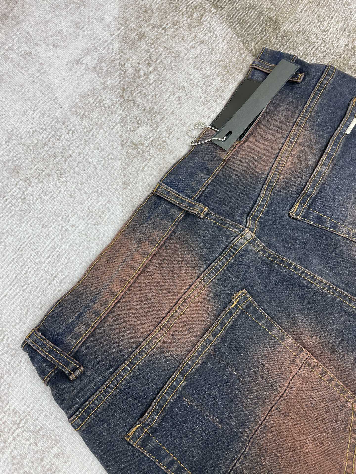AMIRI JEANS