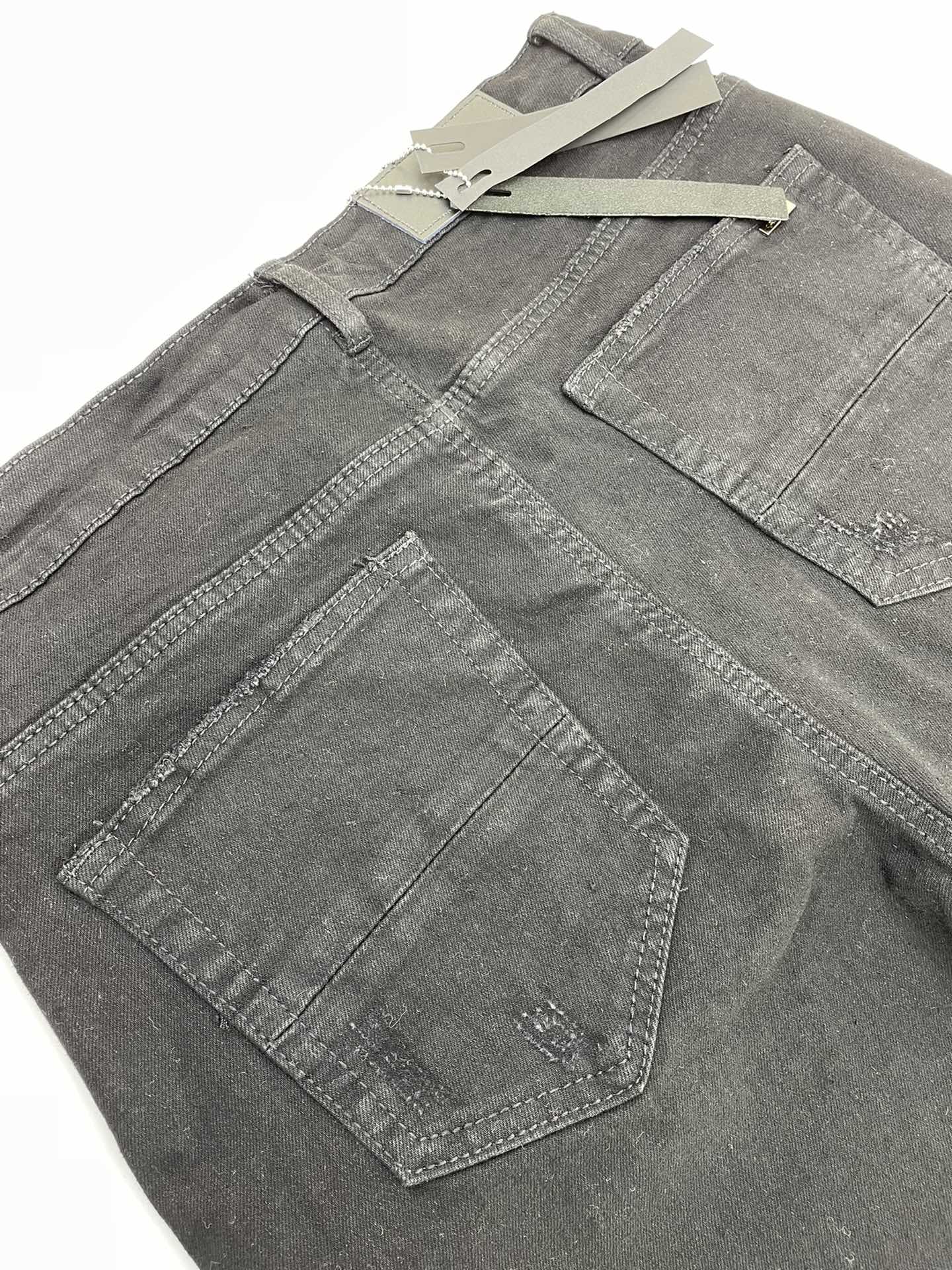 AMIRI JEANS