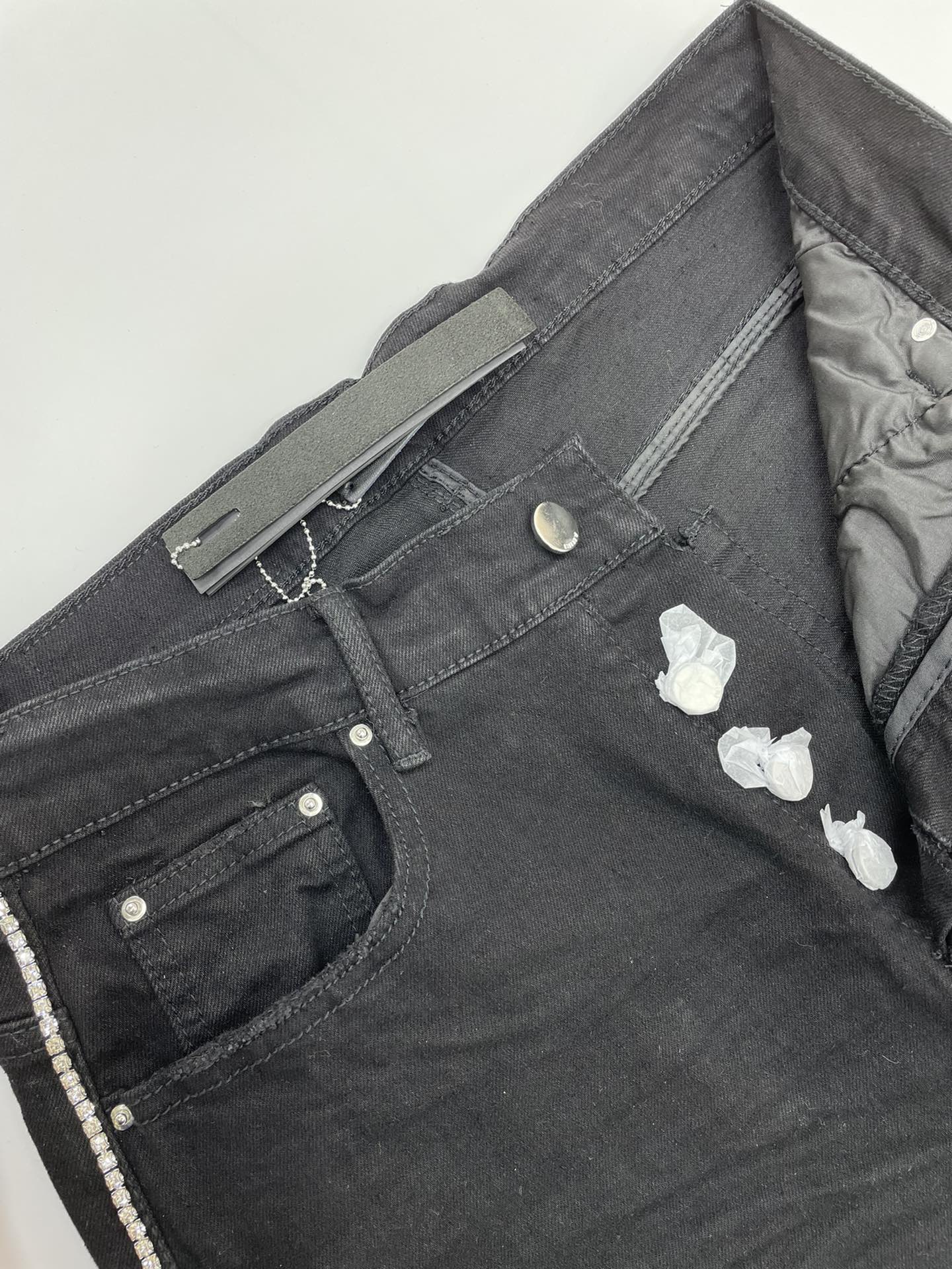 AMIRI JEANS