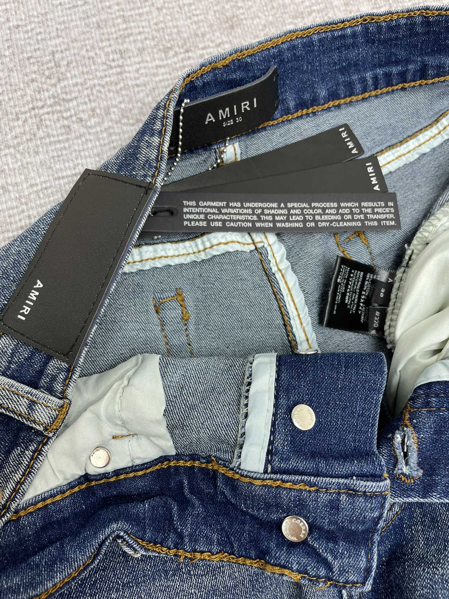 AMIRI JEANS