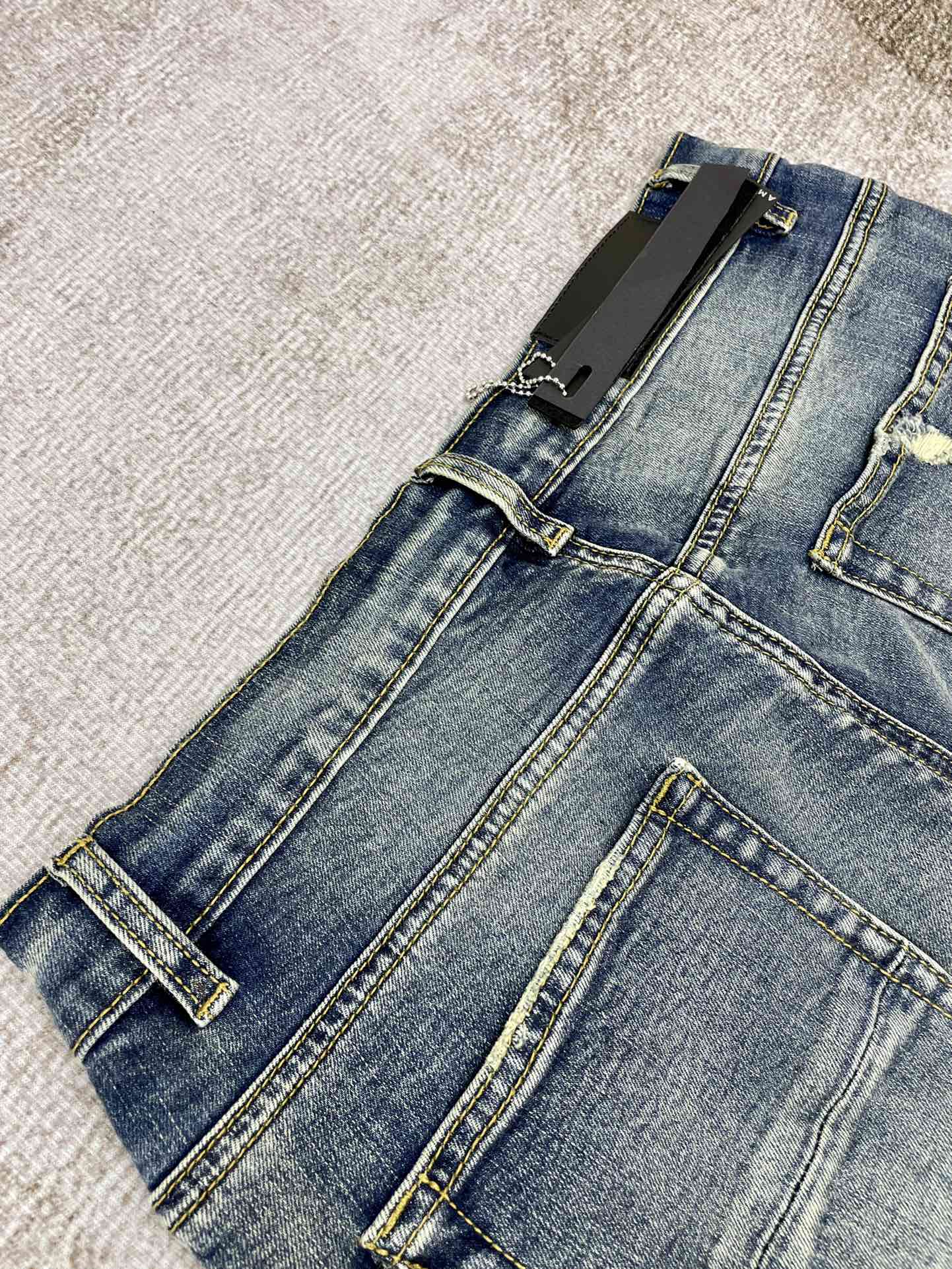 AMIRI JEANS