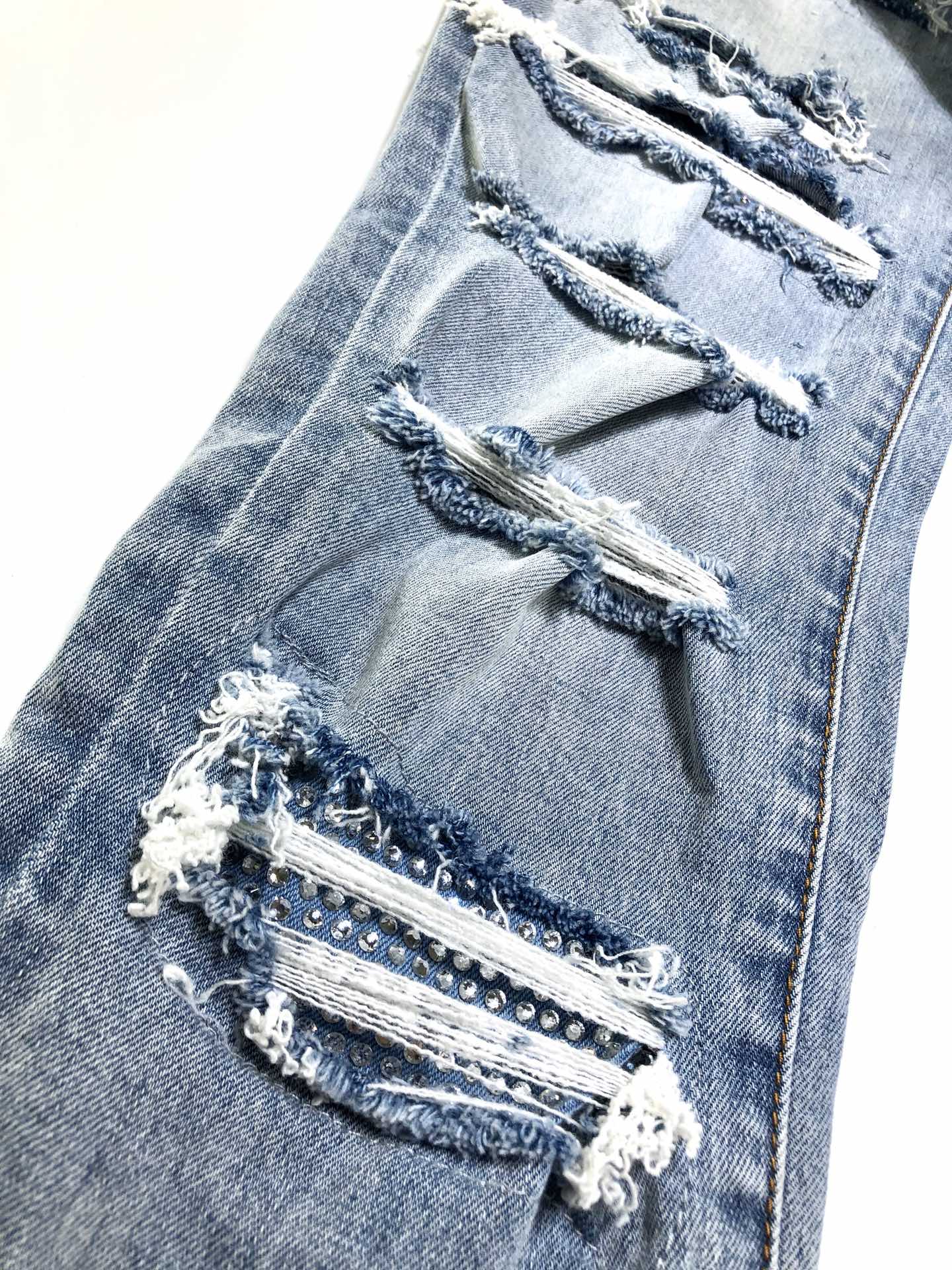 AMIRI JEANS