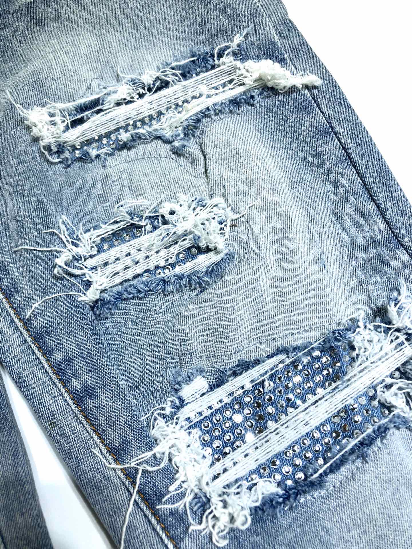 AMIRI JEANS