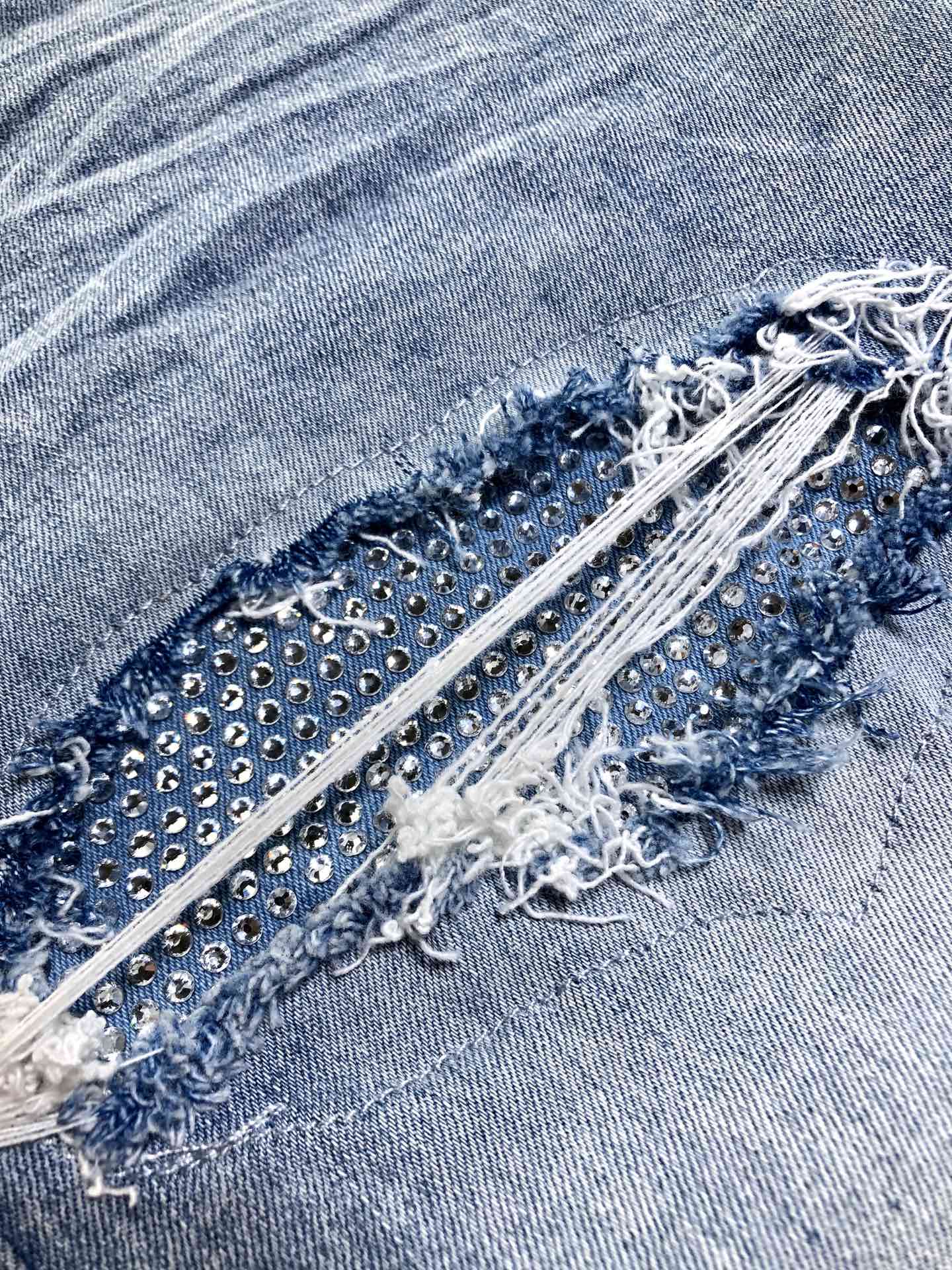AMIRI JEANS