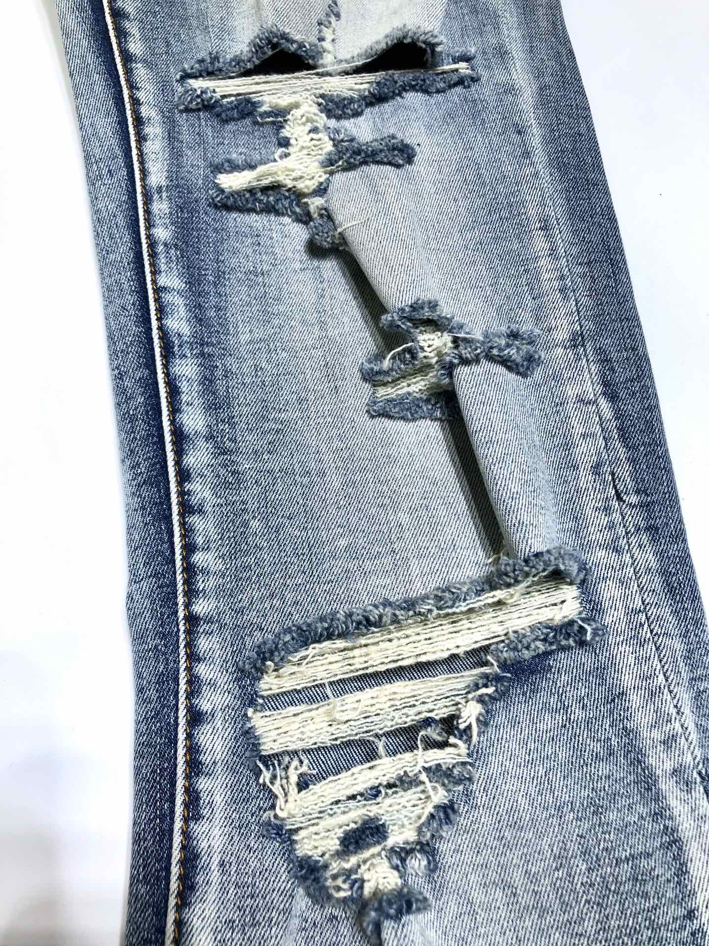 AMIRI JEANS