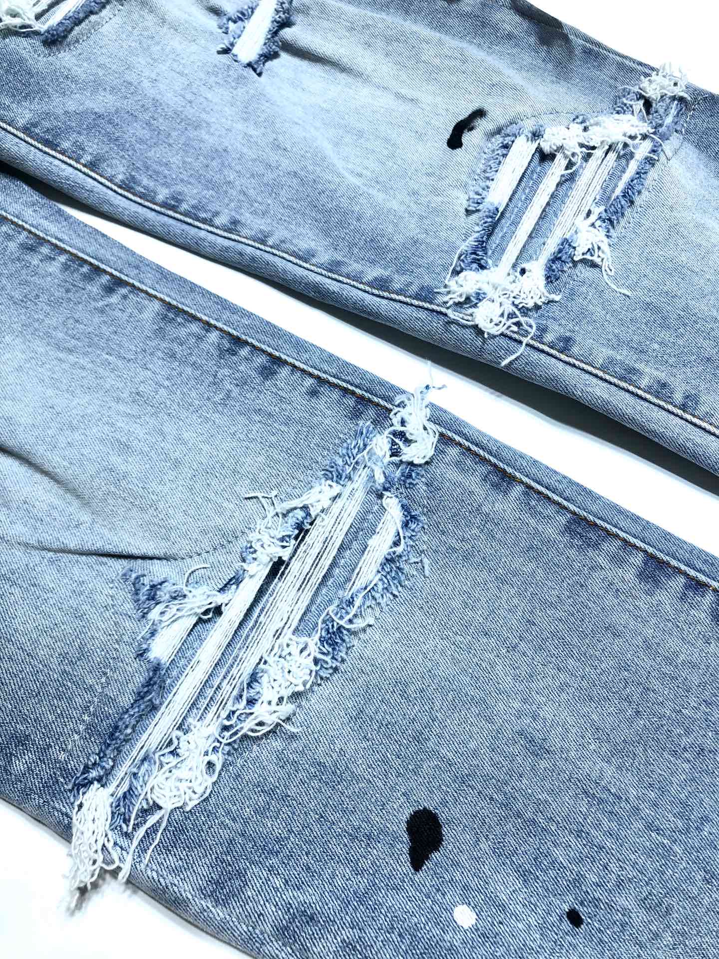 AMIRI JEANS