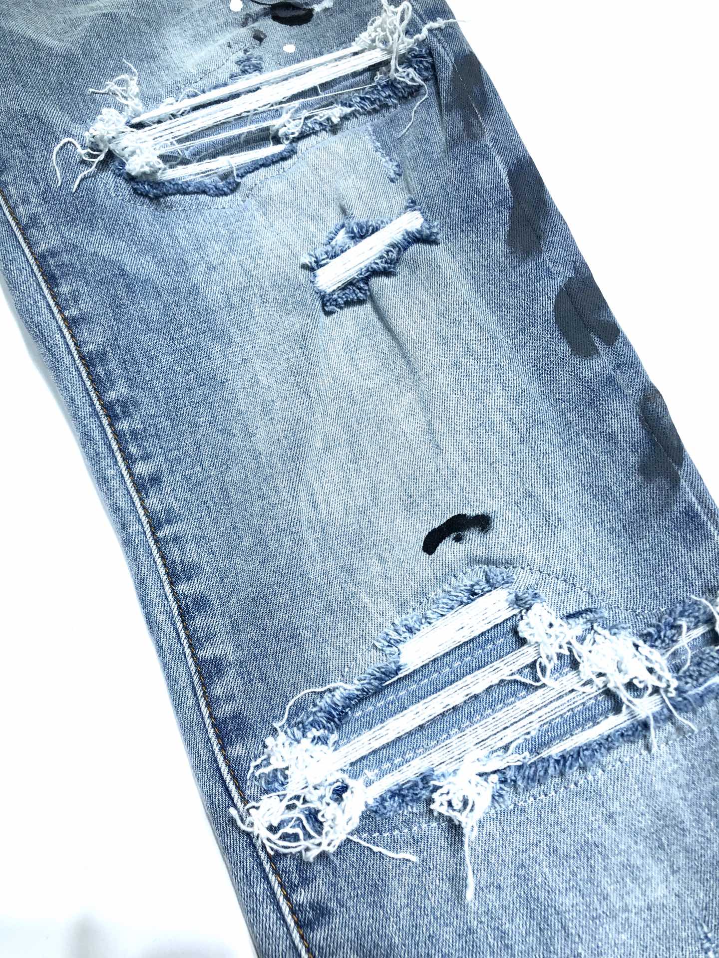 AMIRI JEANS