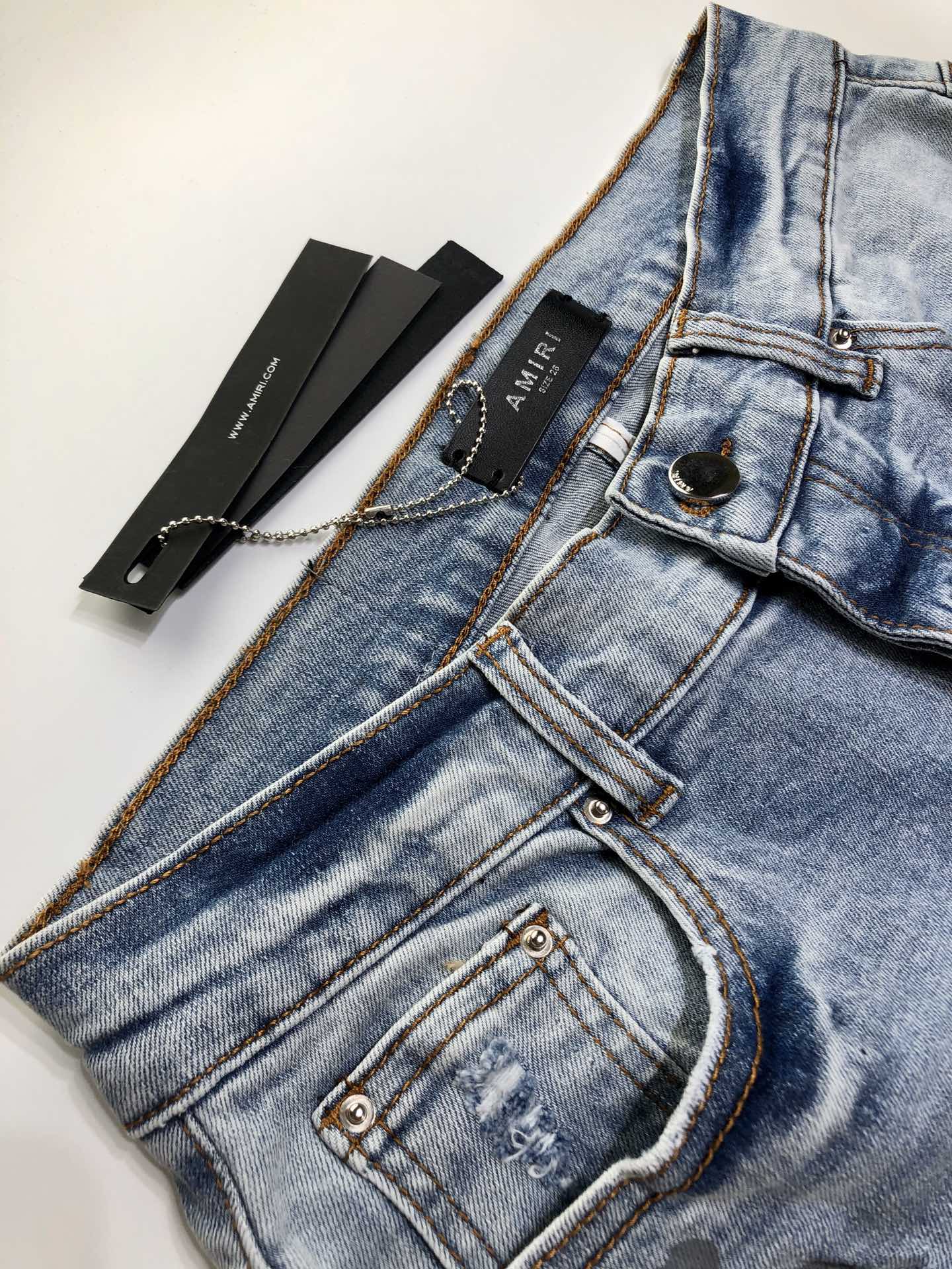 AMIRI JEANS