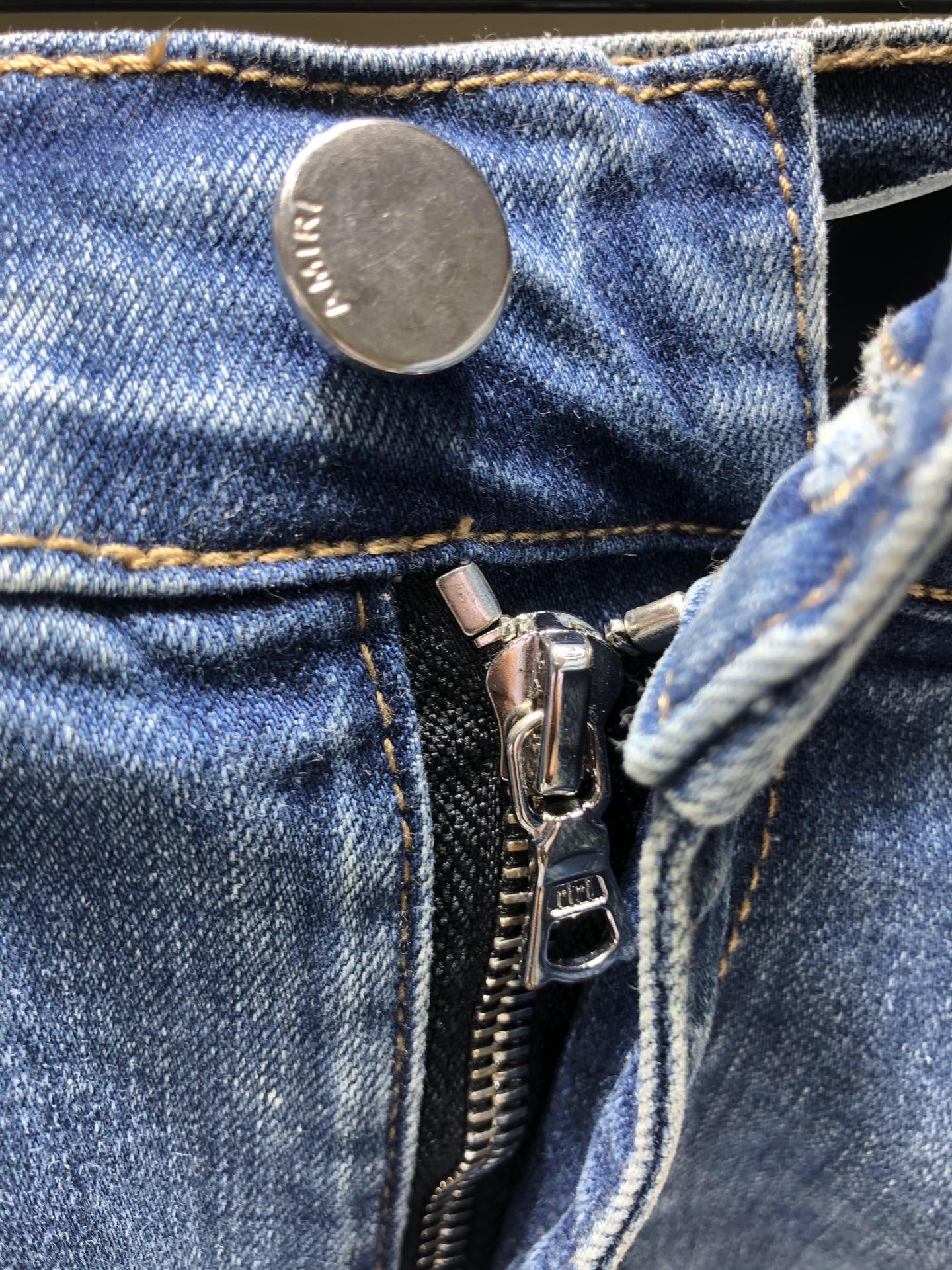 AMIRI JEANS