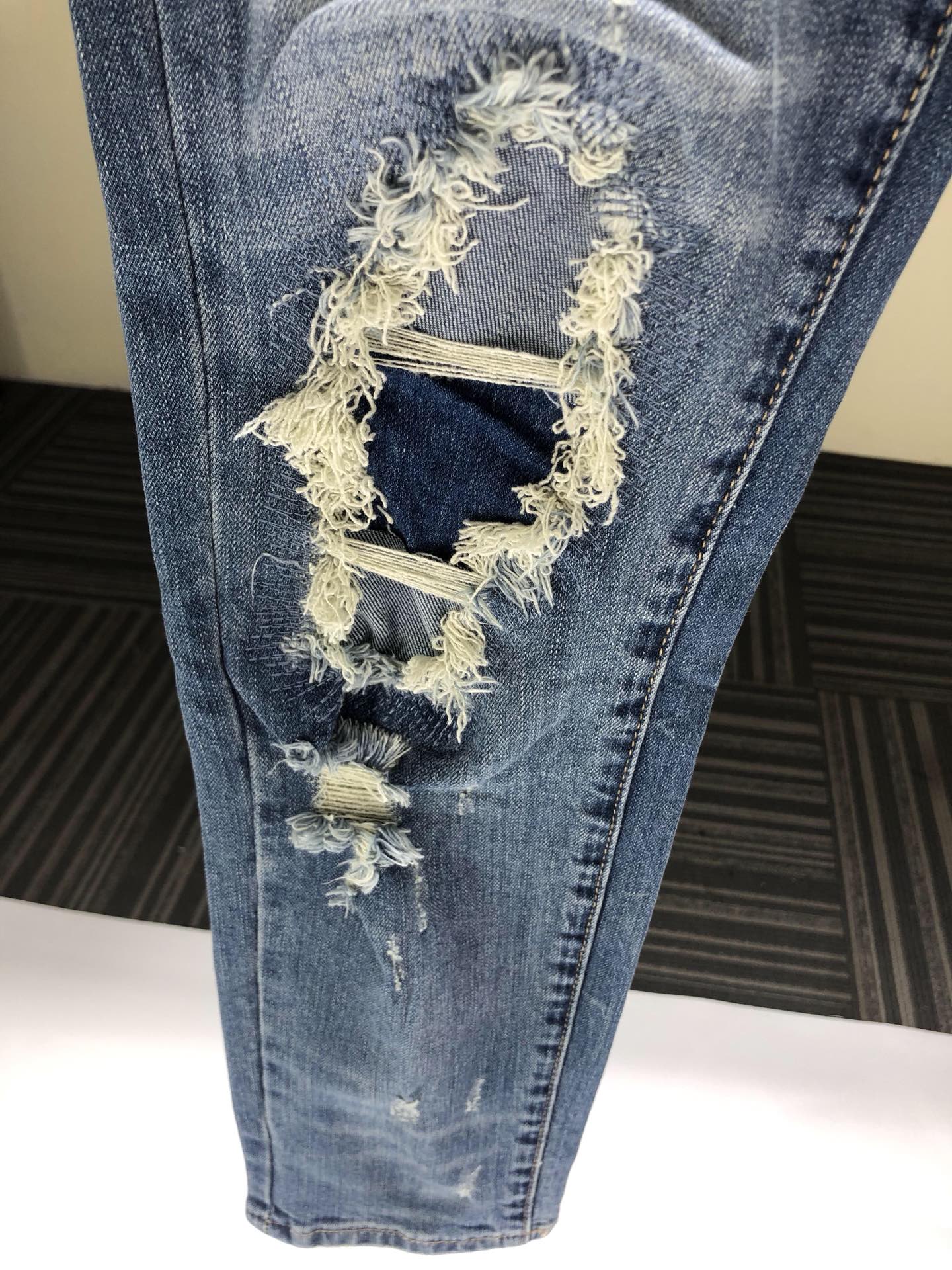 AMIRI JEANS