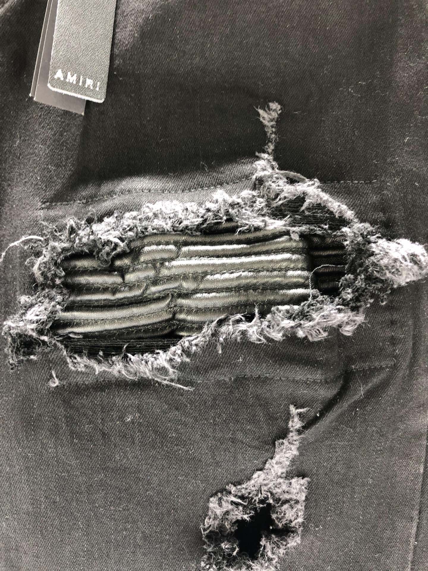 AMIRI JEANS