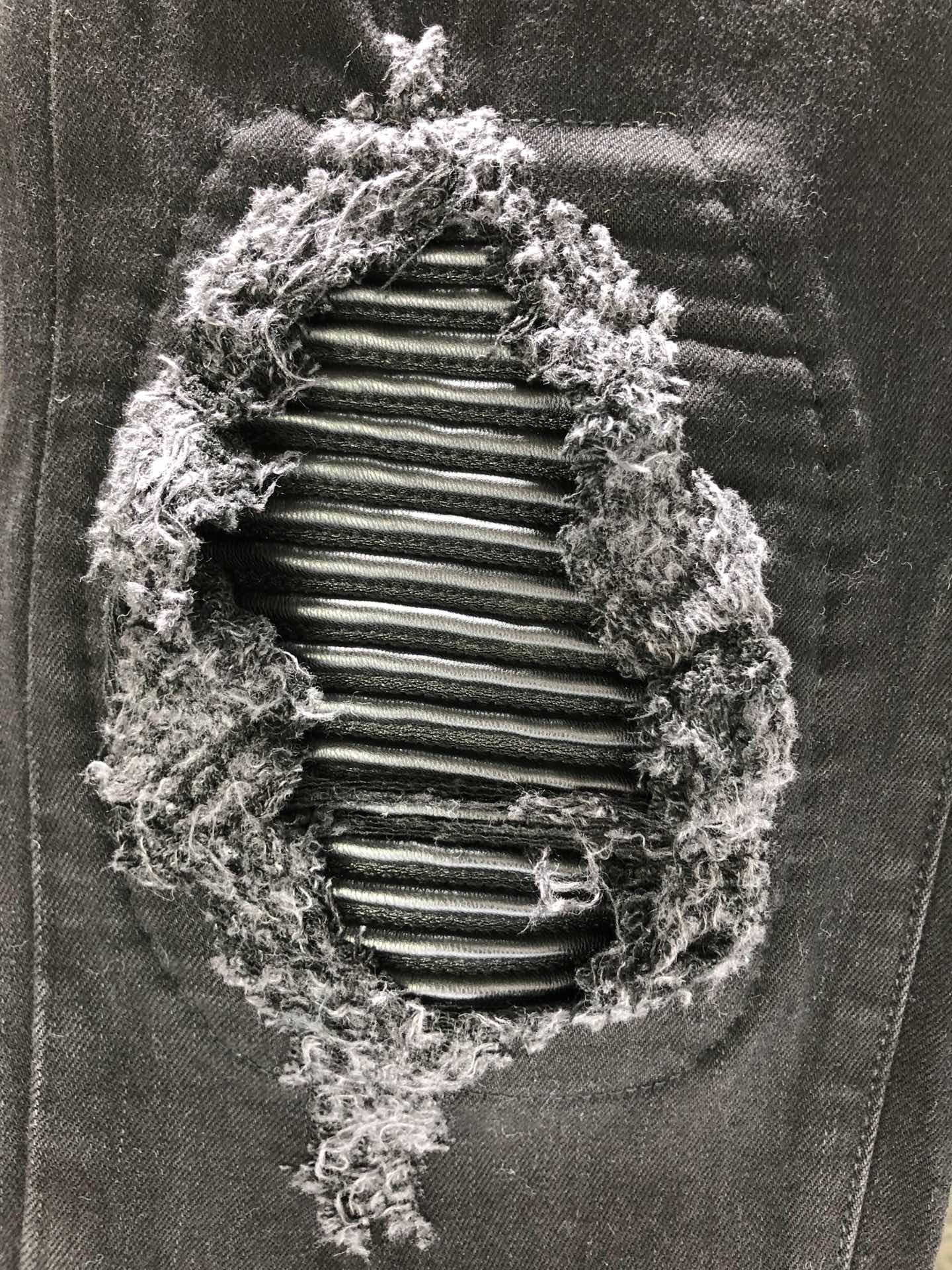 AMIRI JEANS