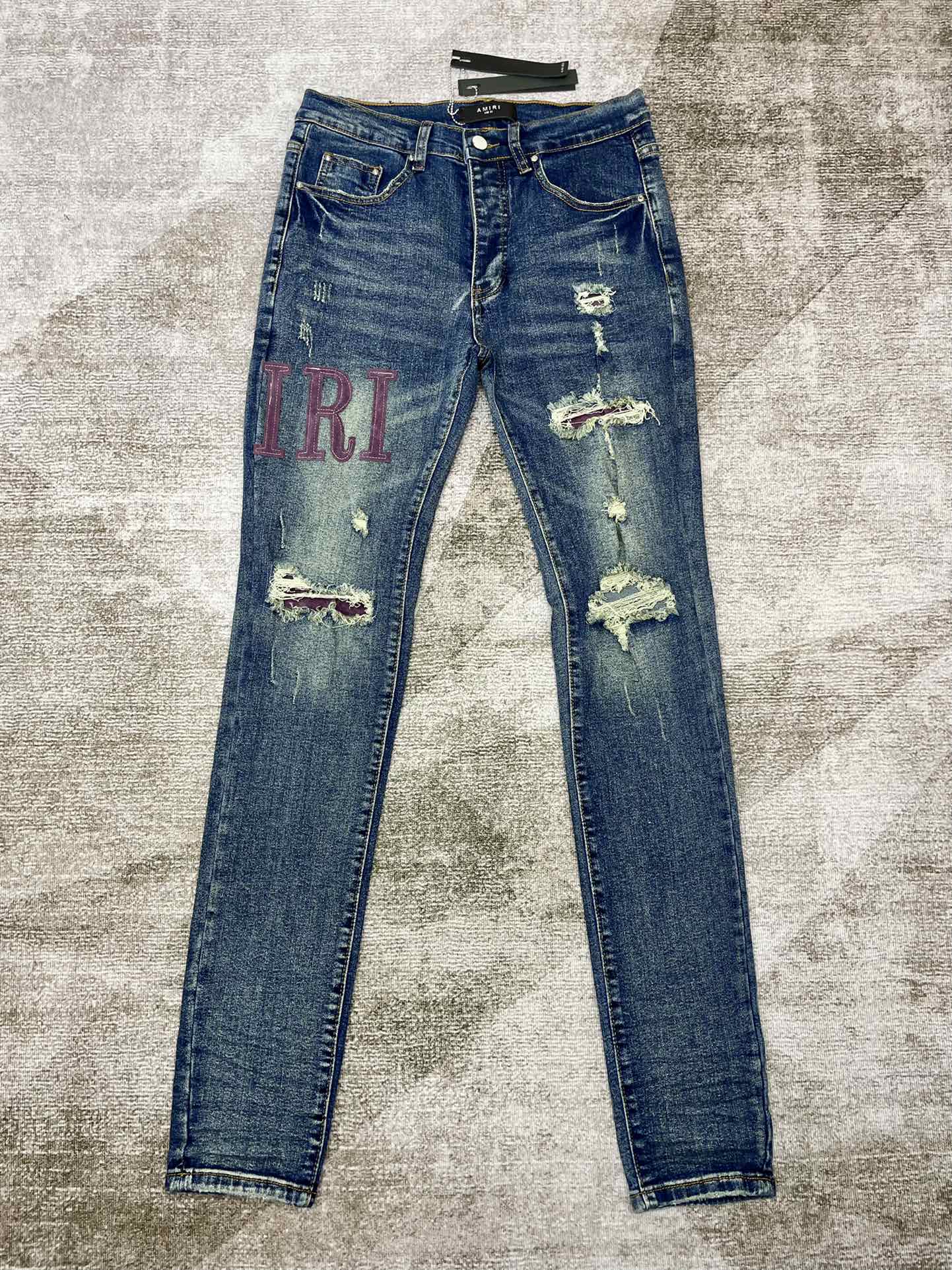 AMIRI JEANS
