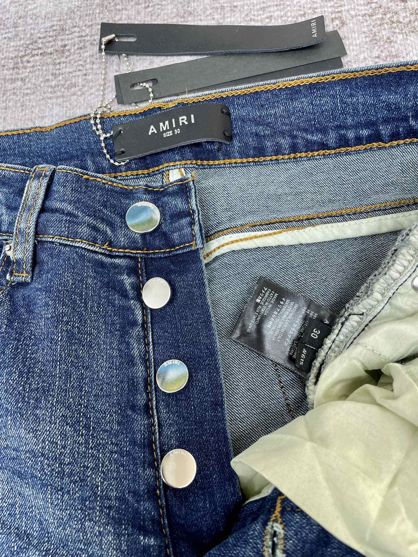 AMIRI JEANS