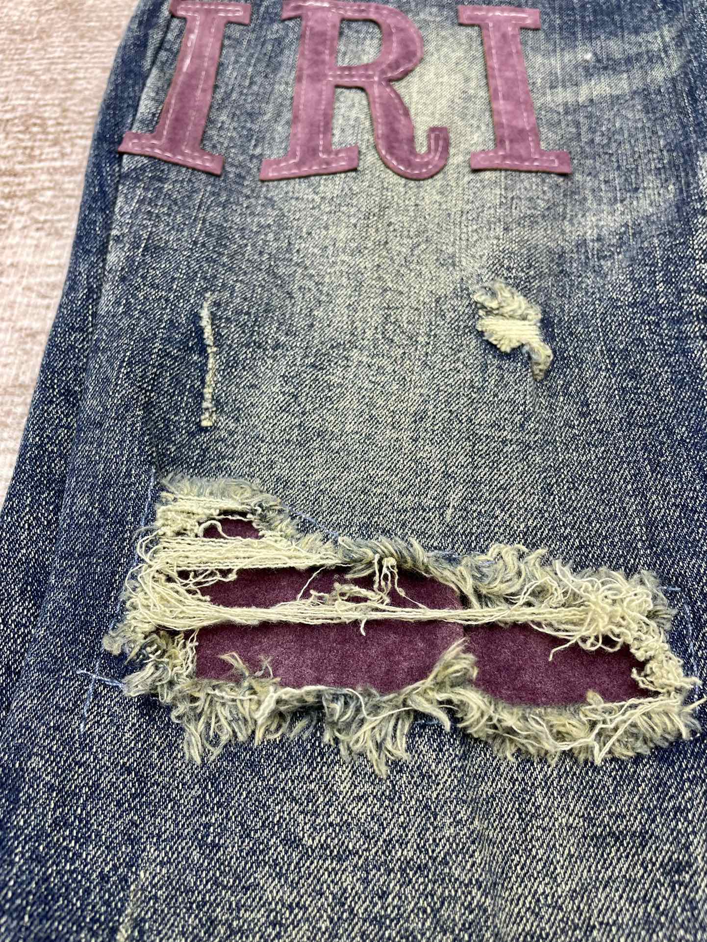AMIRI JEANS