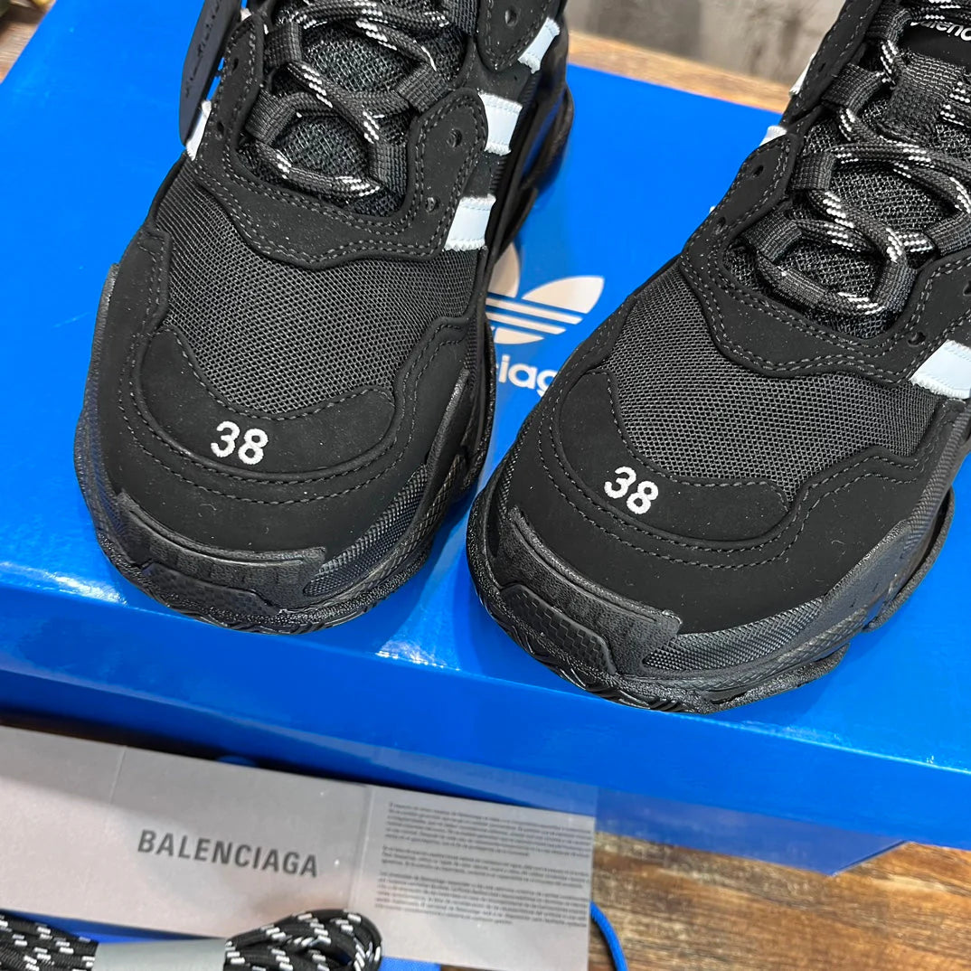 BB SNEAKER