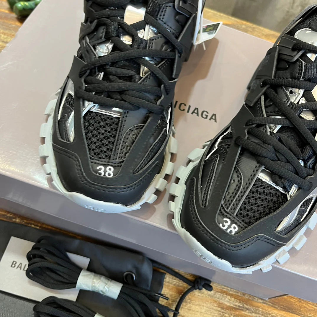 BB SNEAKER