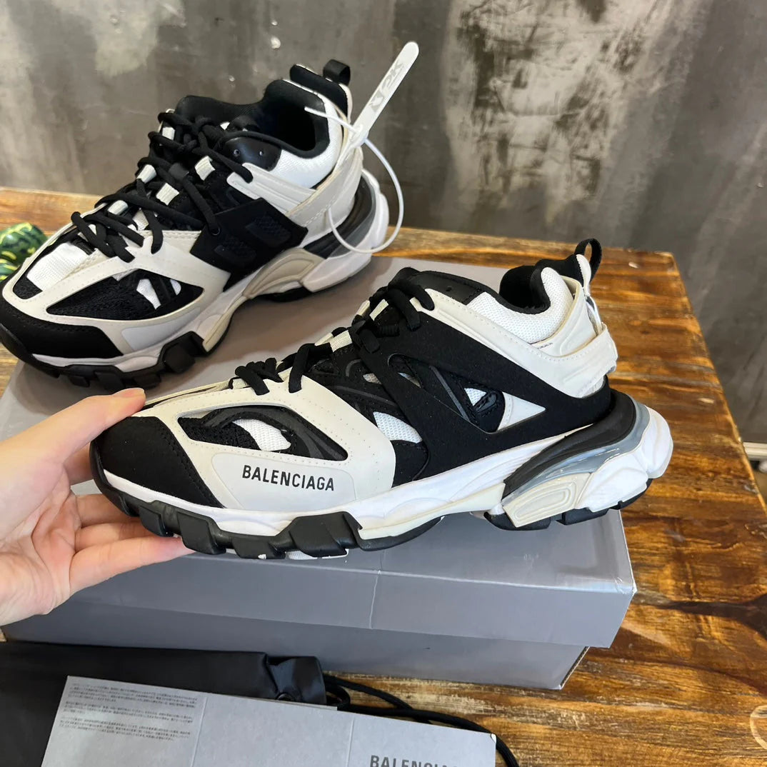 BB SNEAKER