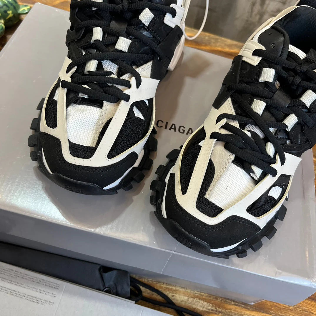 BB SNEAKER