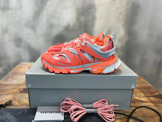 BB SNEAKER