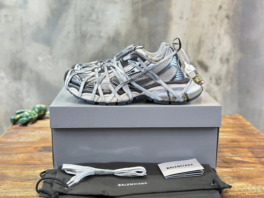 BB SNEAKER
