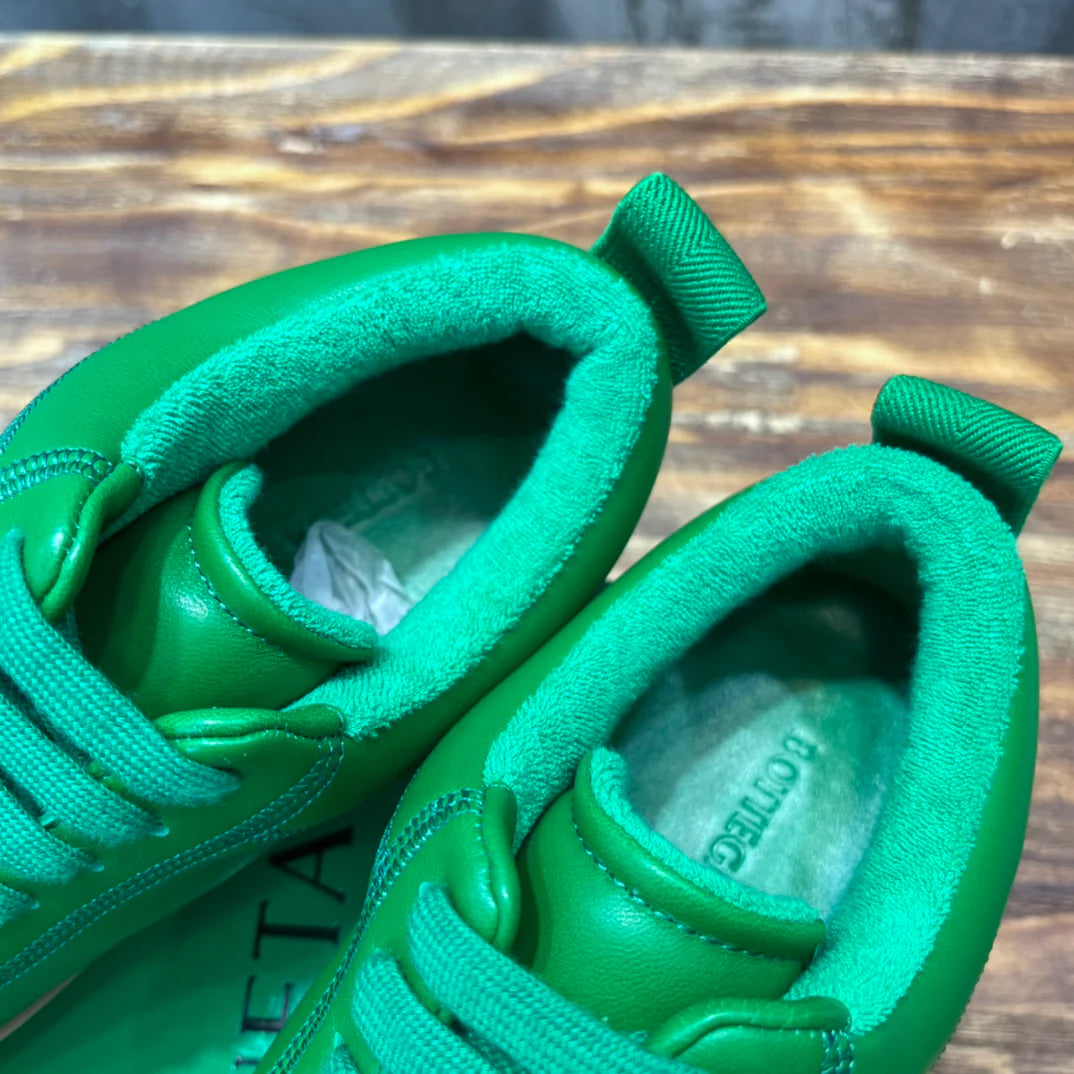 BV SNEAKER 11