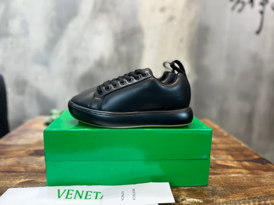 BV SNEAKER 19