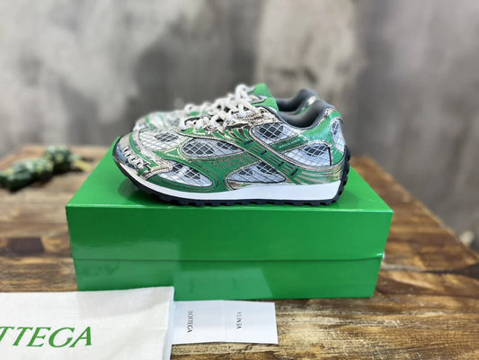 BV SNEAKER 32