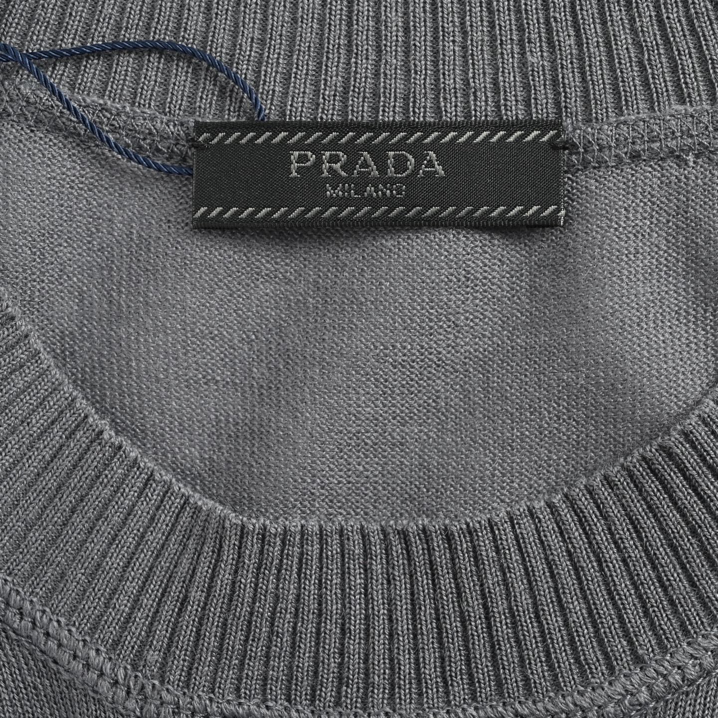 PRADA T SHIRT