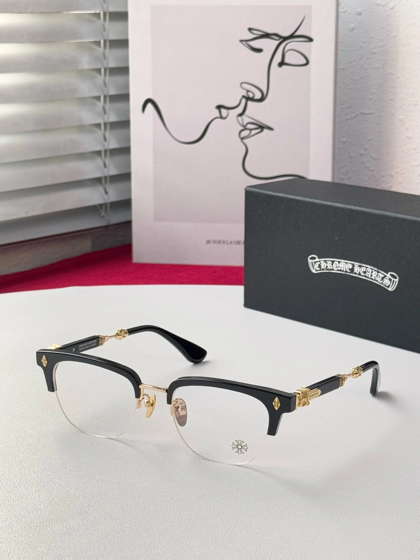CH SUNGLASSES