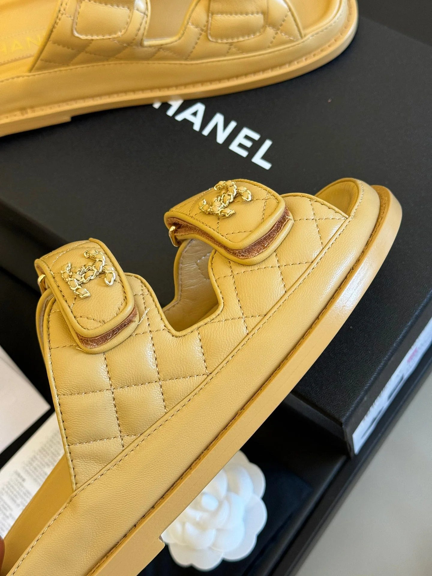 CHANEL SANDAL